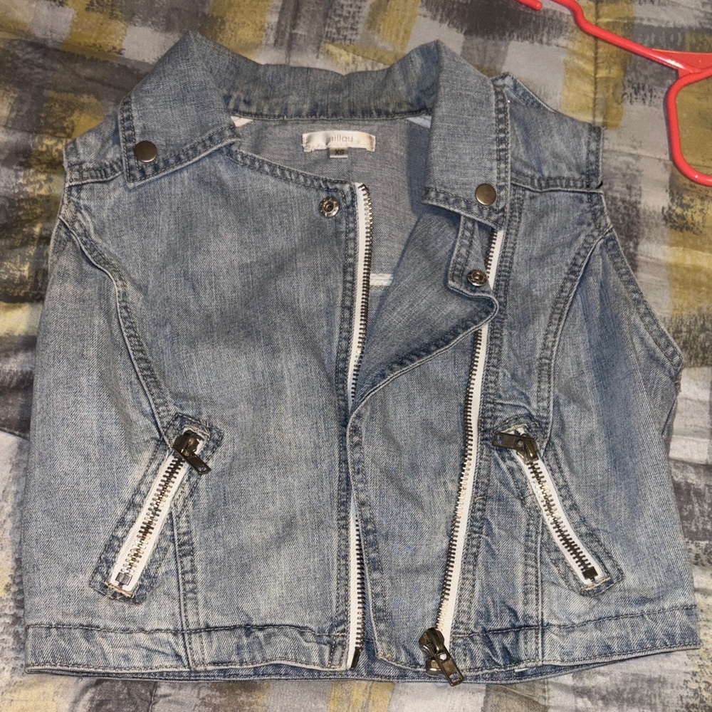 Millau Light Blue Denim Vest with Zipper Details